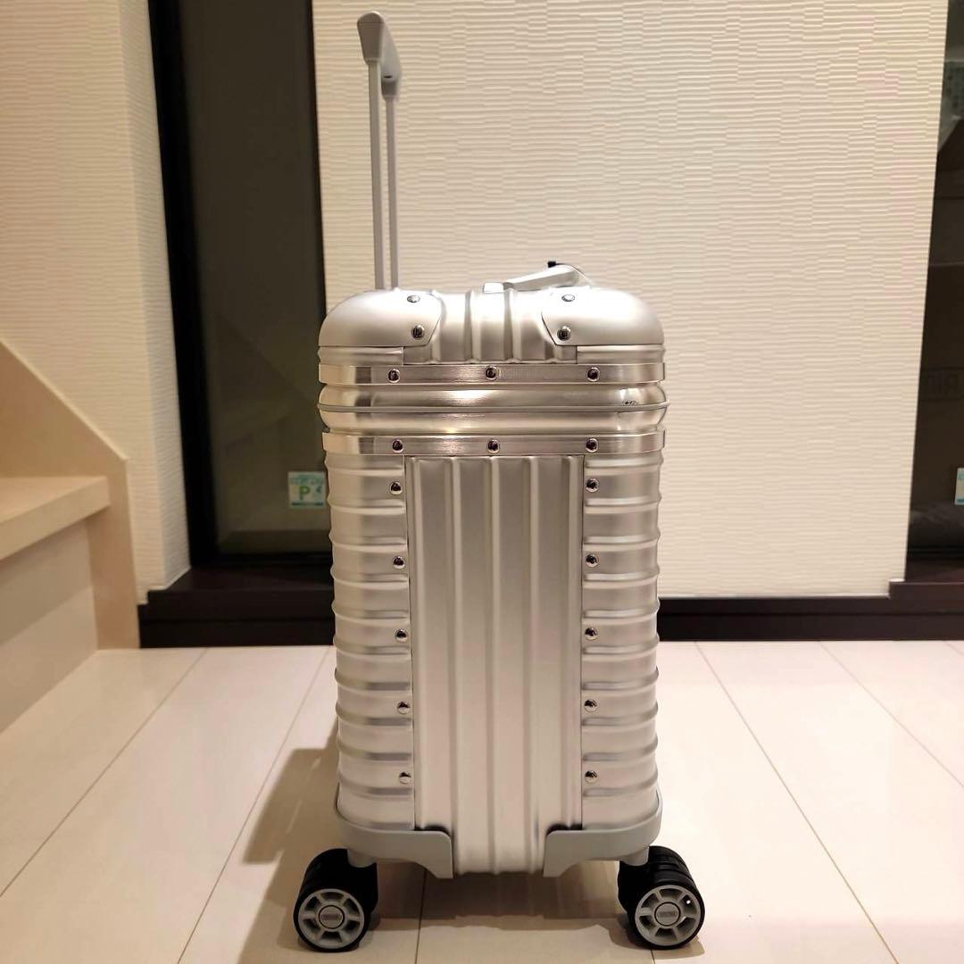 新品 廃盤 旧型 リモワ パイロット 34L トローリー 4輪 ビジネス