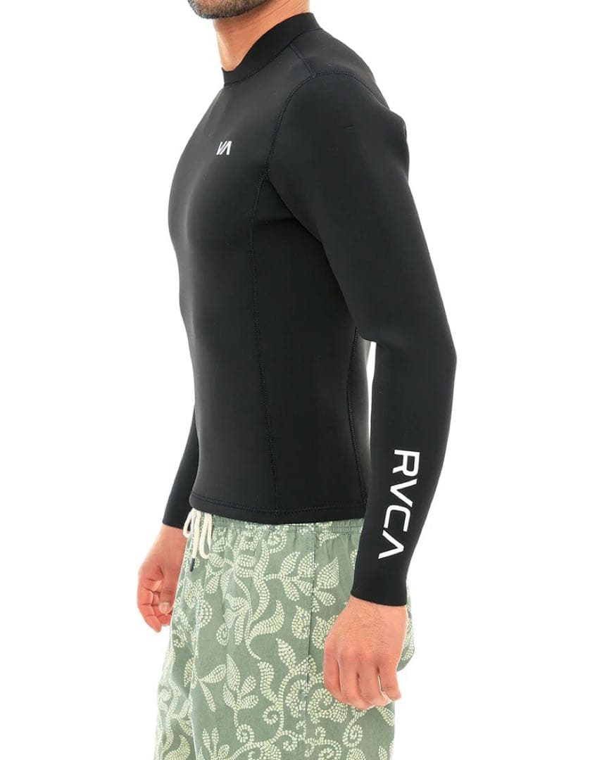 処分特価 半額 サイズS タッパー RVCA 新品3