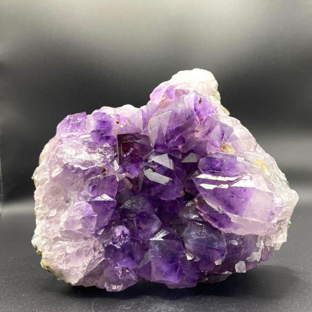 高品質 アメジスト クラスター 1563g☆美結晶美極濃紫 楽天市場】特大 アメジスト クラスター 約10.33キログラム 木製台座