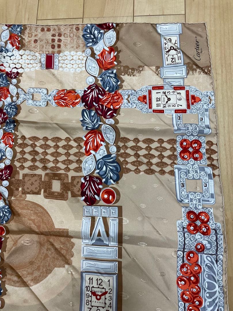 Cartier シルクスカーフ 時計デザイン ベージュ