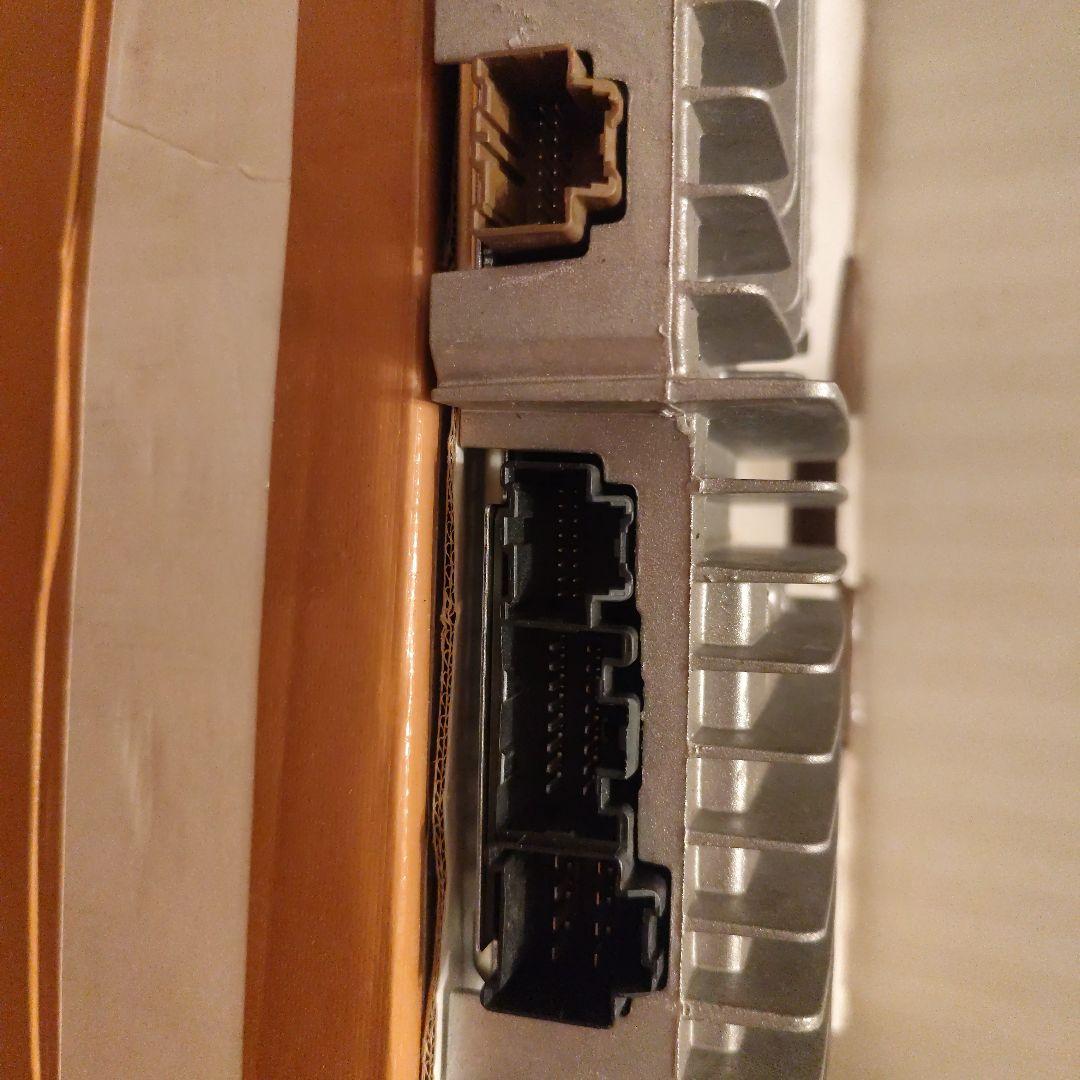 キャデラック エスカレードBose アンプ No 25939529