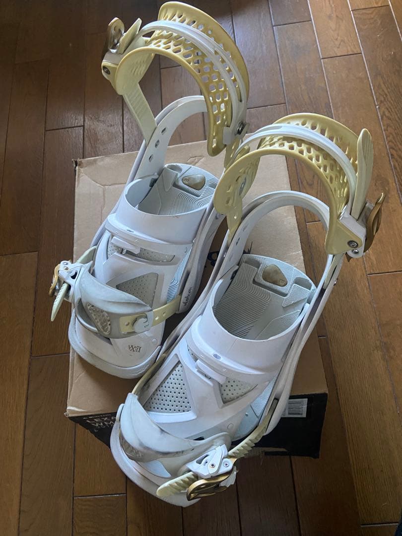 Burton Lexa WMS 2018 Mサイズ ビンディング 白 人気 商品 通販
