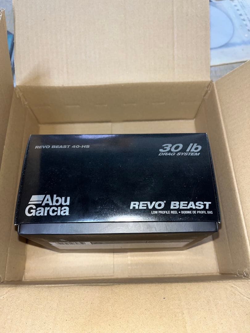 Abu Garcla REVO BEASTレボ ビースト40-HS ライン付き