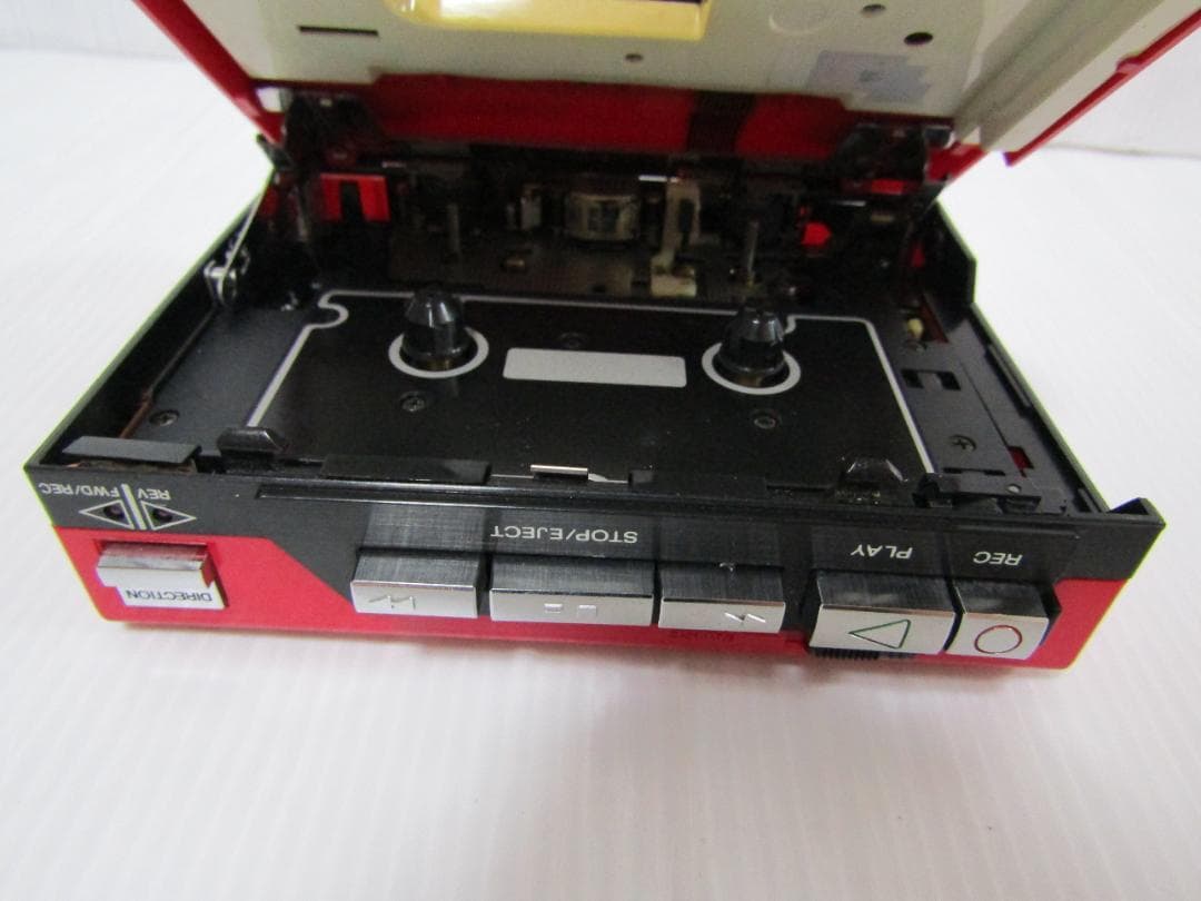 B0571 SONY WM-F85 AM/FM OK ジャンク 難有り SONY：TV/FM/AMカセット
