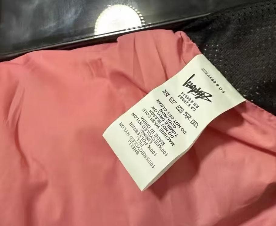 Stussy ブラック ピンク ダウンジャケット M - メルカリ