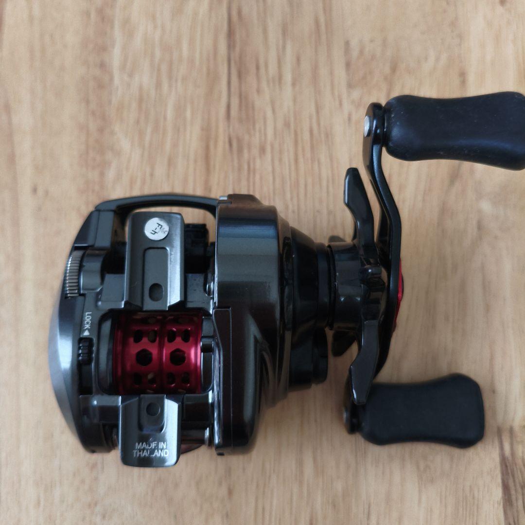 リール ALPHAS AIR TW 8.6L