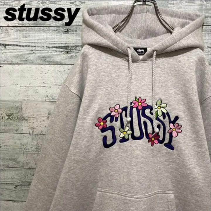 STUSSYステューシー☆花柄刺繍ロゴ フラワー グレー パーカー 入手困難