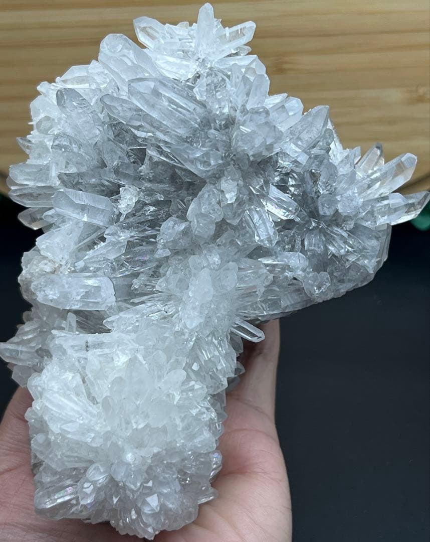 天然フラワー状水晶クラスター　高品質　ヒマラヤ産　虹入り　パワーストーン　浄化 楽天市場】水晶 クラスター ヒマラヤ 産 クル マナリ 約158g 水晶