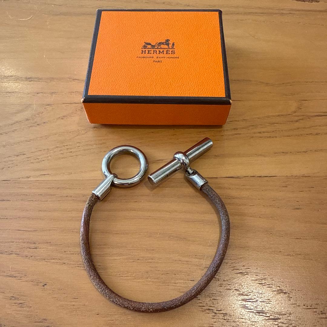 【希少レア】エルメス グレナン レザー ブレスレット ヴィンテージ レザーブレスレット 《グレナン》 | Hermès - エルメス-公式サイト