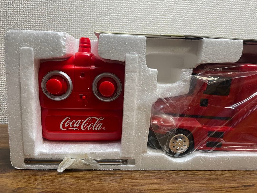当選品】コカ・コーラ オリジナル デリバリートラック ラジコンカー