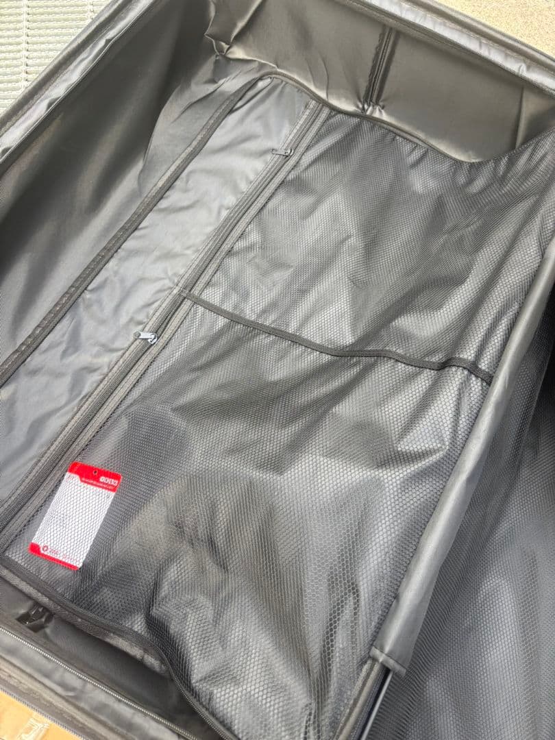 大容量特大LLサイズ スーツケース鏡面加工 キャリーケース黒色150L32インチ