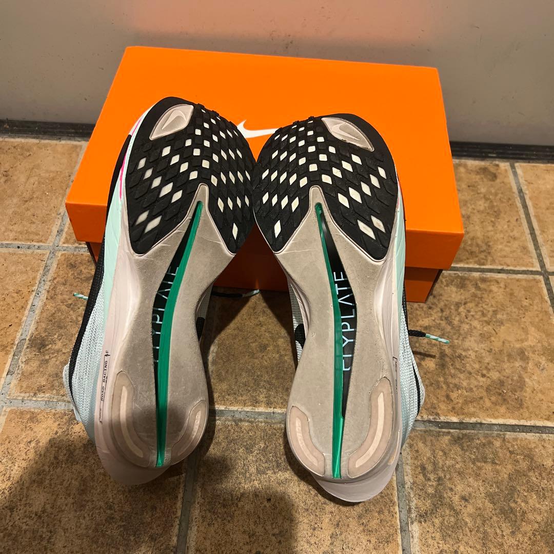 Nike ランニングシューズ ストリークフライ2　26.0cm
