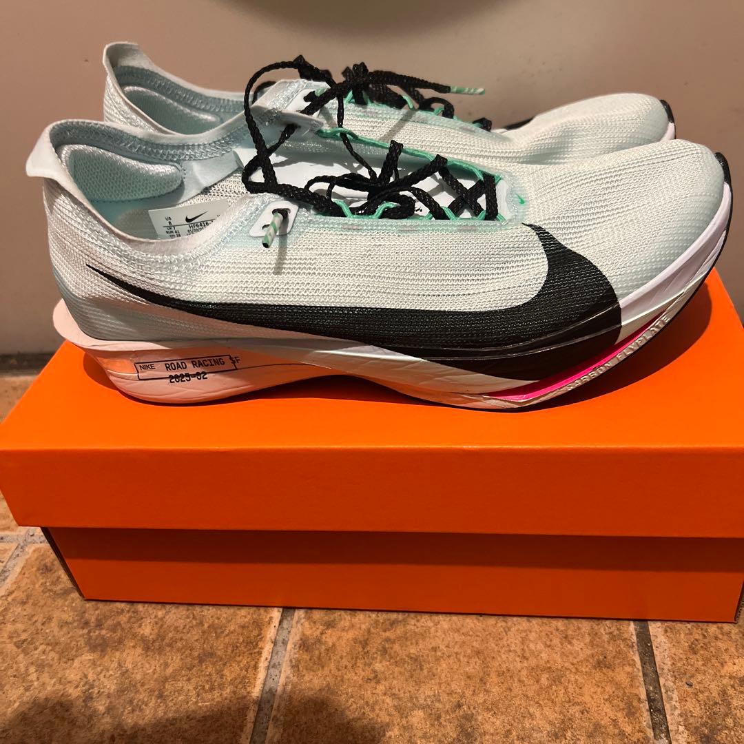 Nike ランニングシューズ ストリークフライ2　26.0cm
