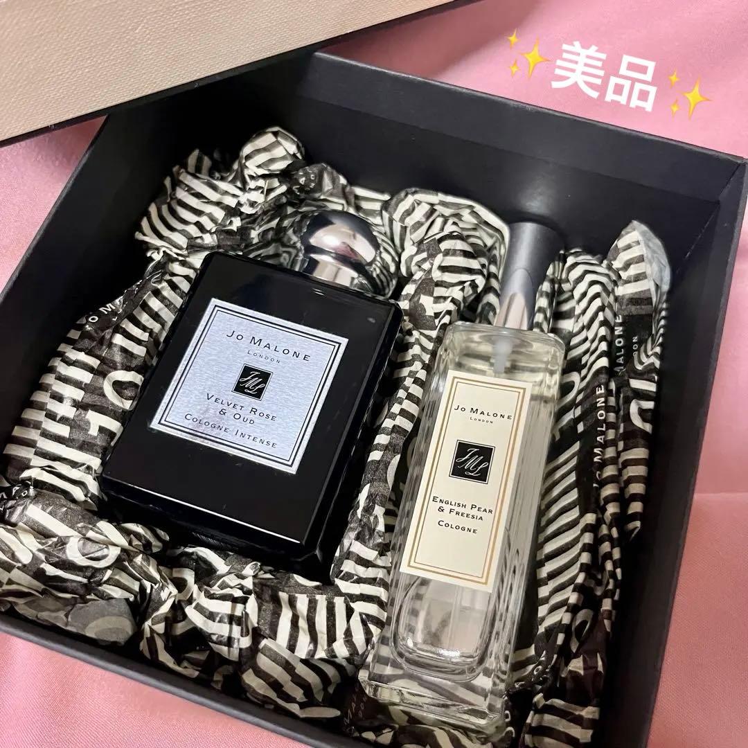 Jo Maloneヴェルヴェットローズ&ウード、イングリッシュローズ&フリージア Velvet Rose & Oud Jo Malone London perfume - a fragrance for women