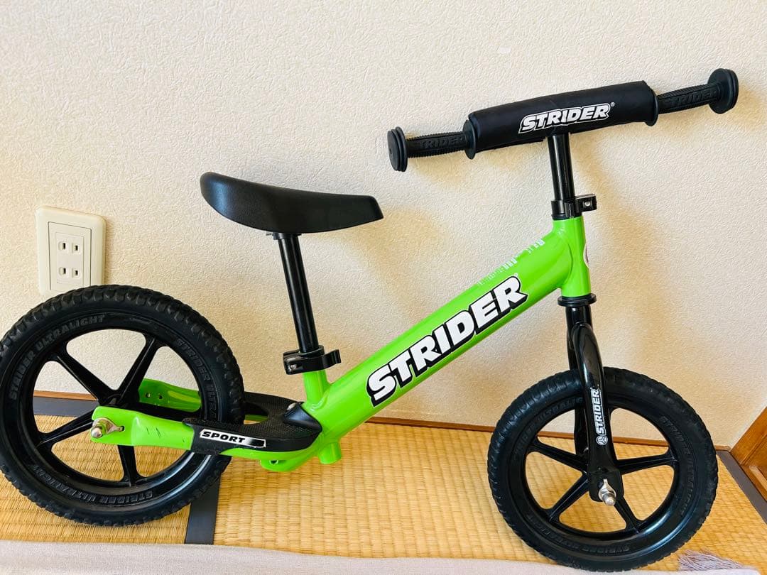美品 STRIDERスポーツ 12 バランスバイク グリーン - メルカリ