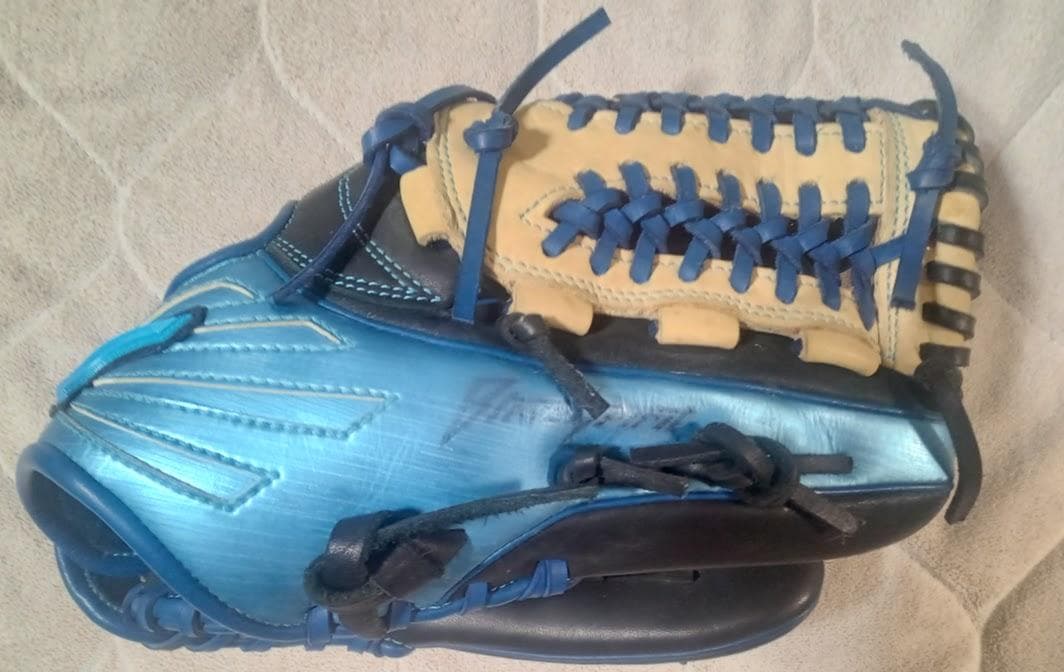 MIZUNO VrabeSpirit 限定モデル ミズノ 軟式用内野手グラブ MIZUNO VrabeSpirit 限定モデル ミズノ 軟式用内野手グラブ MIZUNO