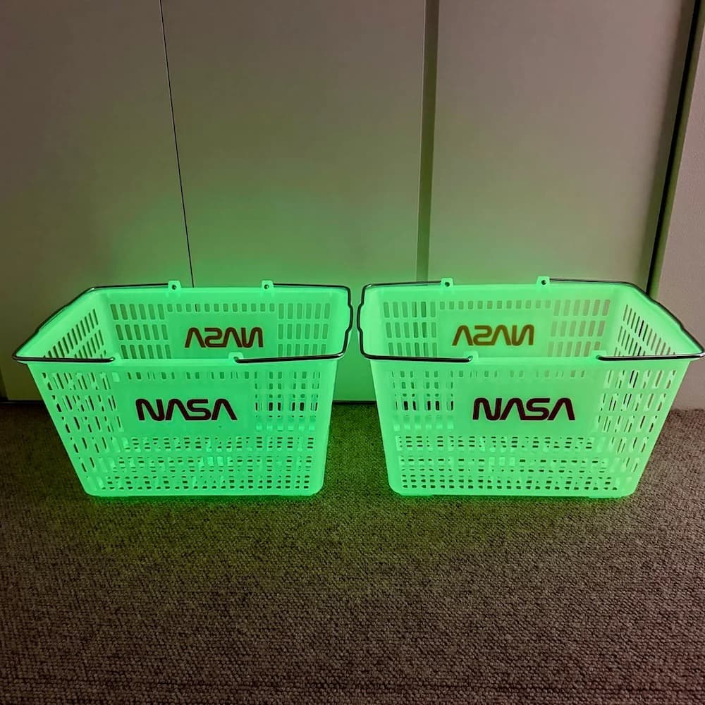 蓄光 × NASA。ずるいショッピングバスケット。 アメリカ業務用 暗闇で