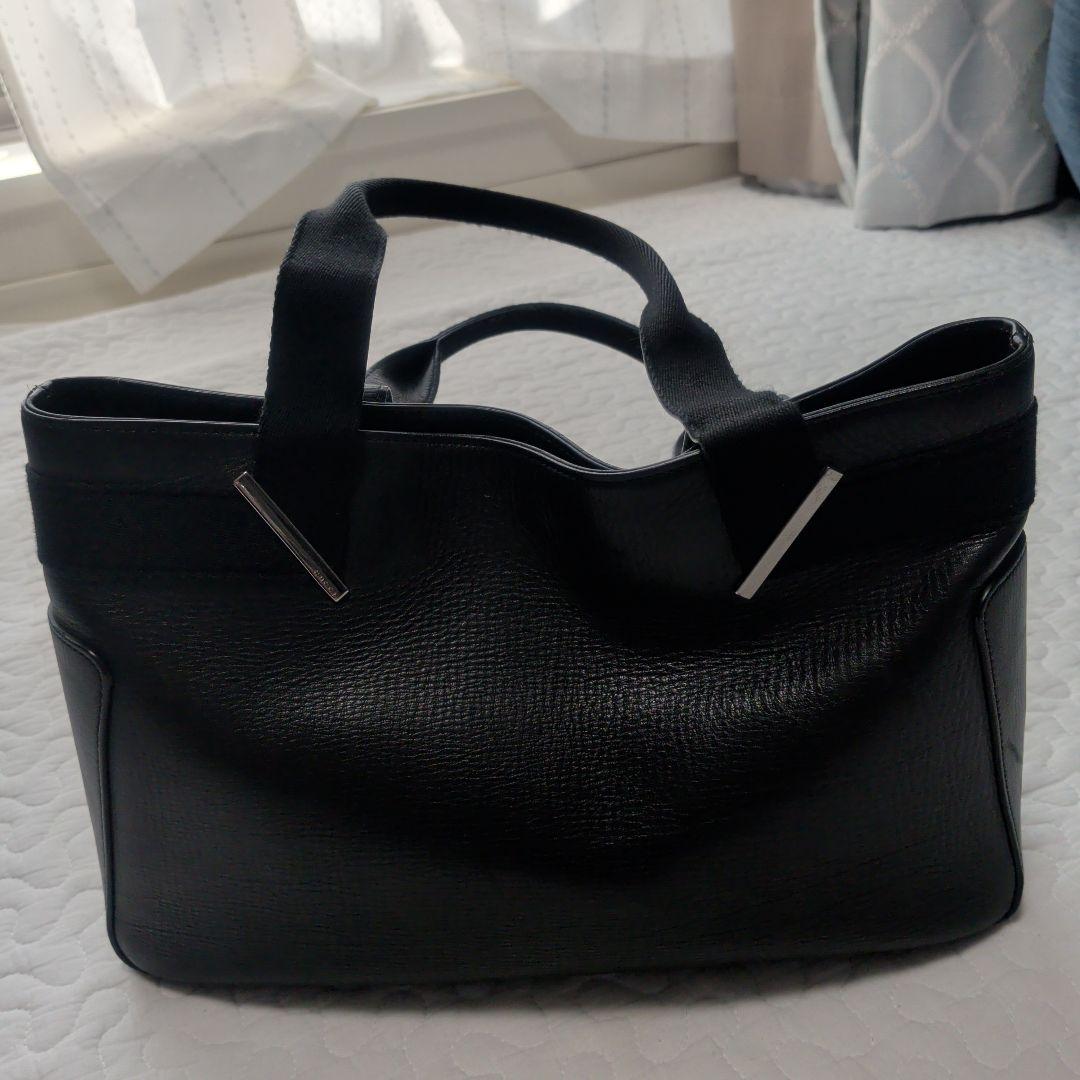 ☆used品☆GUCCI☆黒のレザーハンドバッグ☆GUCCIレディースバッグ☆ 中古・古着通販】GUCCI (グッチ) レザーハンドバッグ ブラック