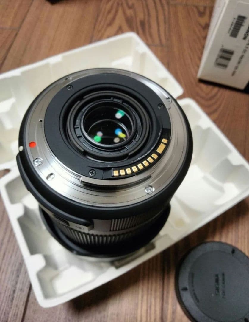 SIGMA 18-300mm F3.5-6.3 　Canon