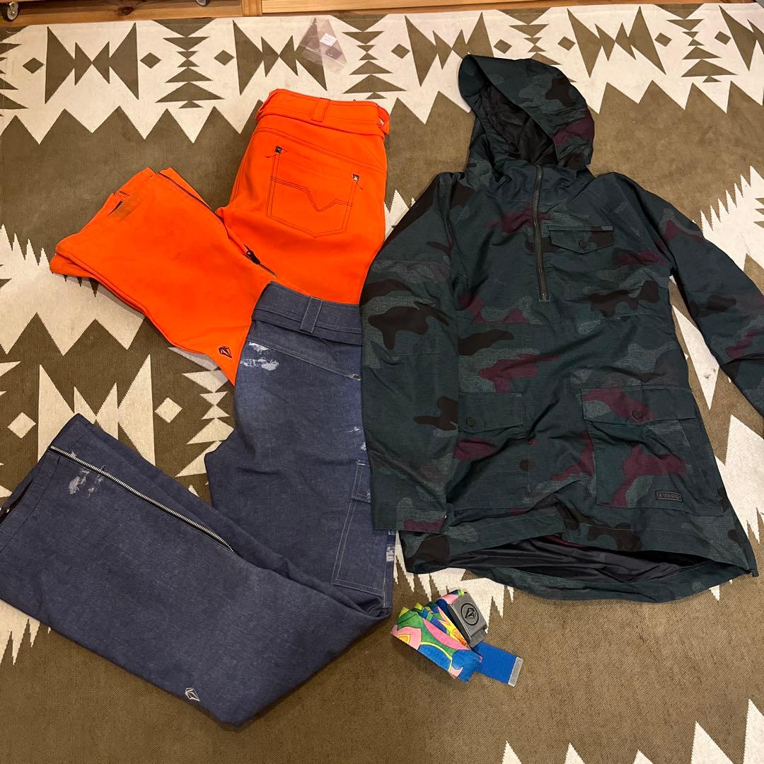 VOLCOMウェア上下セットS〜Mサイズ　パンツ×2本＋ベルト 楽天市場】VOLCOM（上下セット・つなぎ｜メンズウェア）：スノーボード