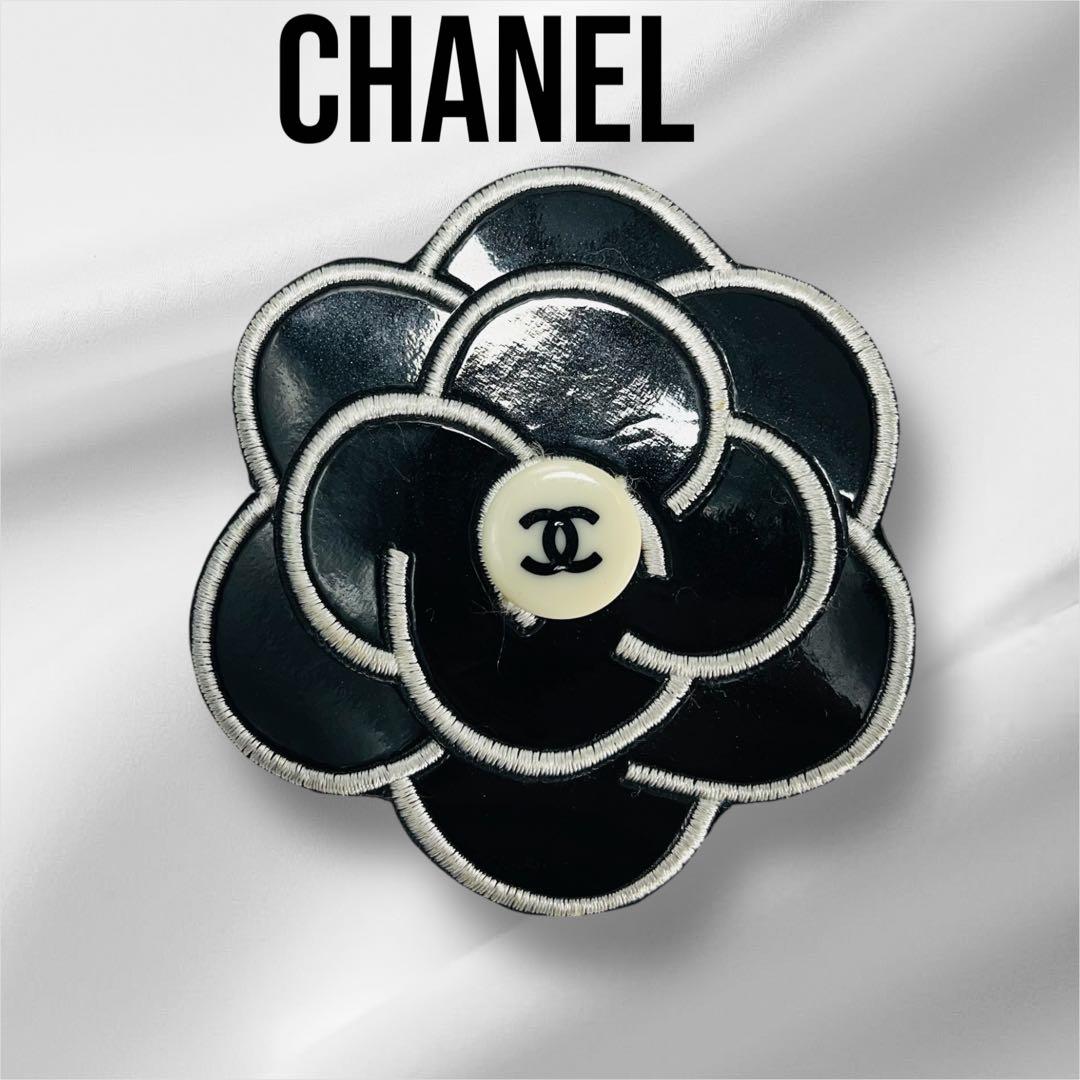 Chanel シャネル　カメリア　ココマーク　ブローチ ヴィンテージ シャネル CHANEL ココマーク カメリア ラインストーン 04P ブローチ