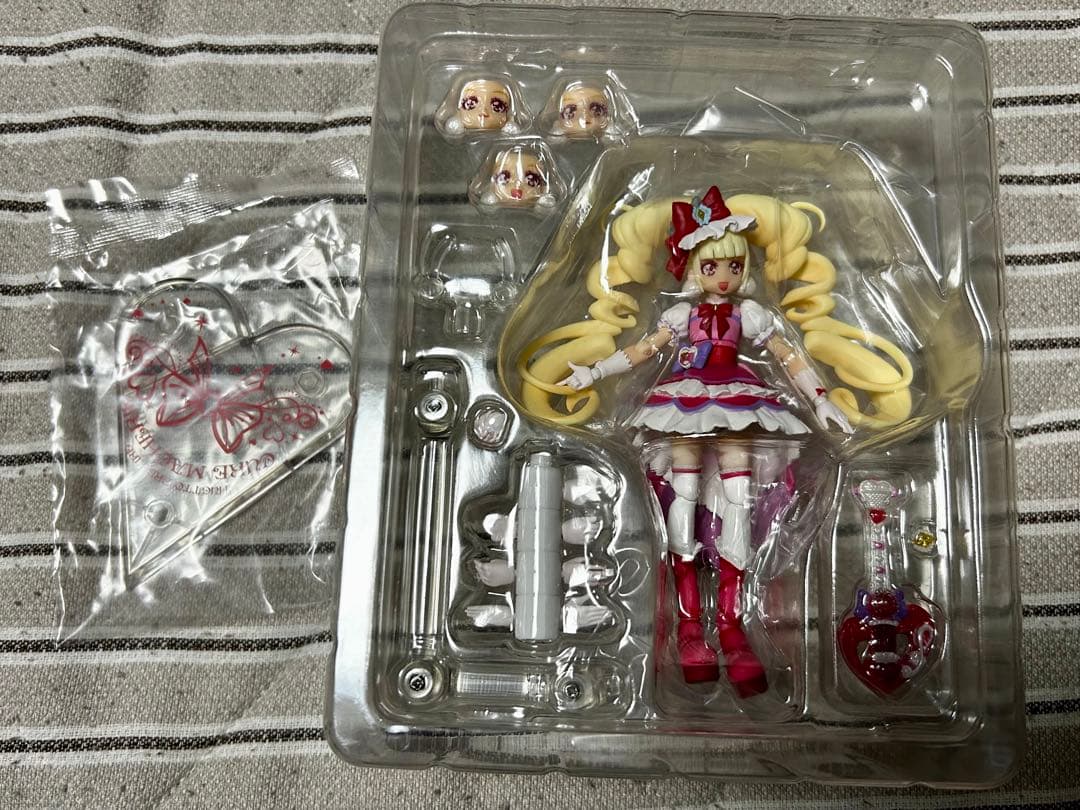d*3様 S.H.Figuarts HUGっとプリキュア 4種セット