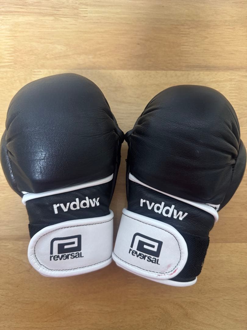イサミ reversal rvddw MMAパウンドグローブ Amazon.co.jp: [リバーサル] パウンドグローブ rvddw POUND GLOVE