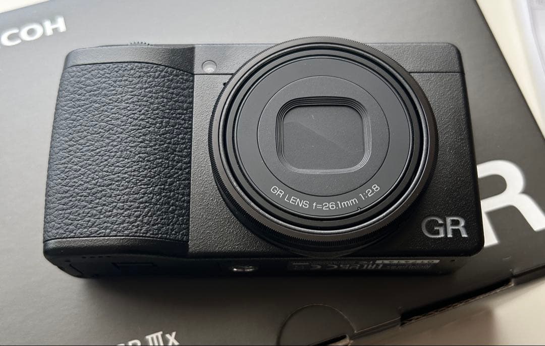 【数回使用保証有】リコー RICOH GR Ⅲx 25年11月購入分 Amazon | リコー RICOH GR IIIx Urban Edition メタリックグレー