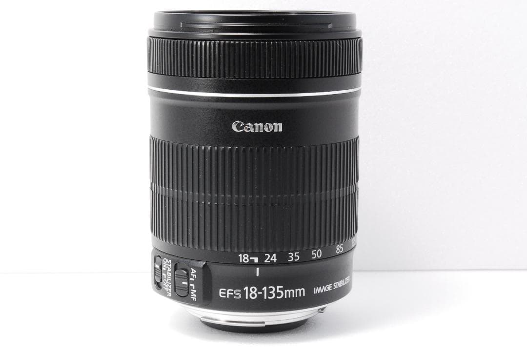 万能レンズ❣️ Canon EF-S 18-135mm F3.5-5.6 IS
