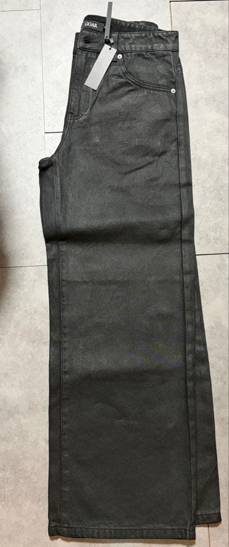 STRAPPED BAGGY OIL PANTS goar.archive新品M - メルカリ