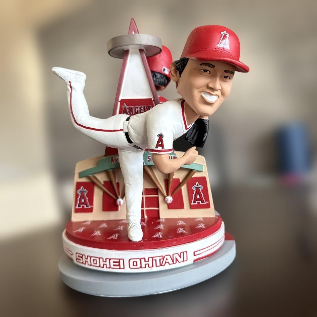 【960個限定】 大谷翔平 回転式 MVP 二刀流 ボブルヘッド エンゼルス 960個限定】 大谷翔平 回転式 MVP 二刀流 ボブルヘッド エンゼルス