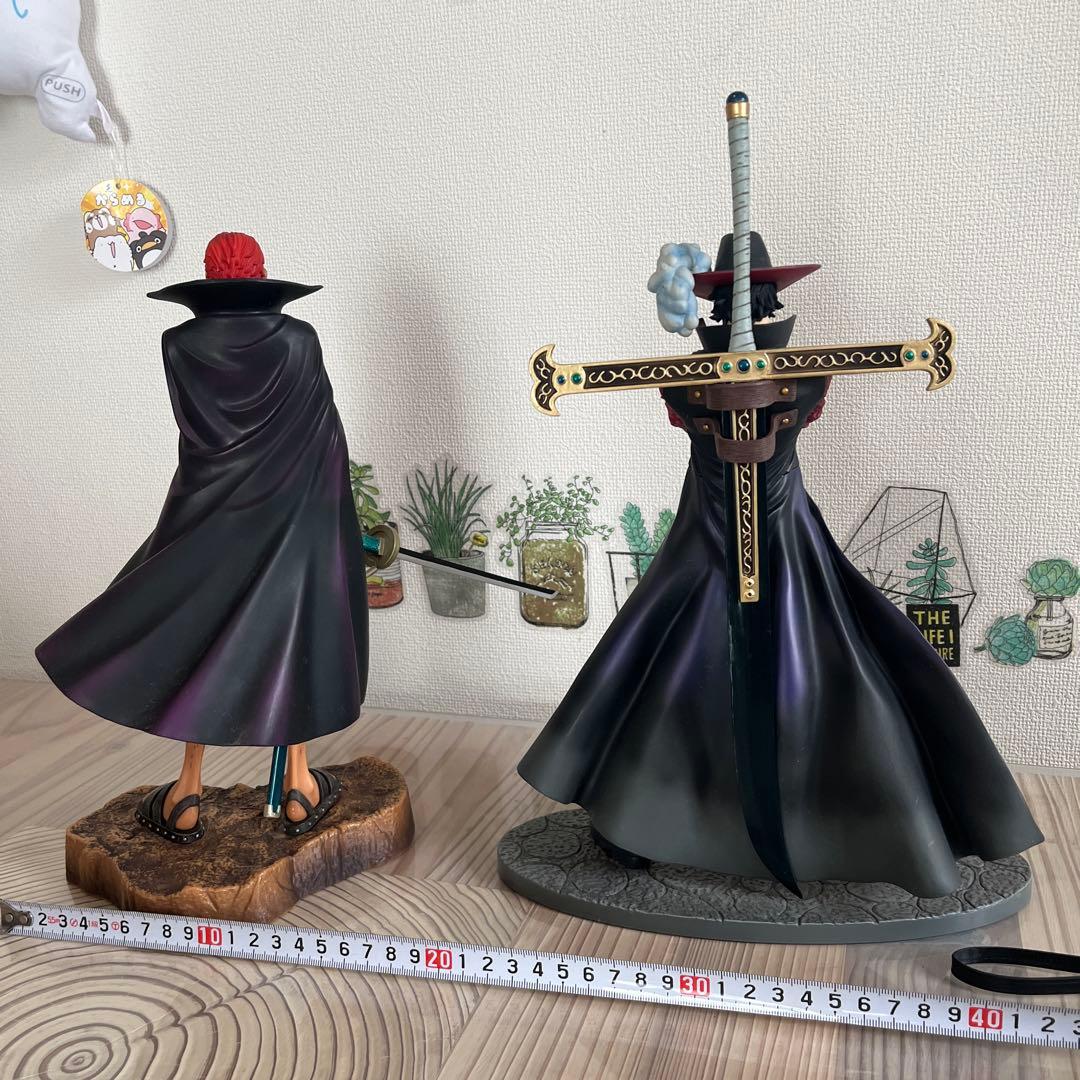 ワンピース フィギュア シャンクス ミホークセット - メルカリ