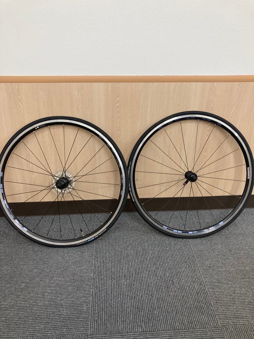 【美品】SHIMANO シマノ 前後ホイールWH-R501 シュワルベタイヤ付⭐︎ 楽天市場】シマノ WH-R501 前後セットホイール クリンチャー SHIMANO