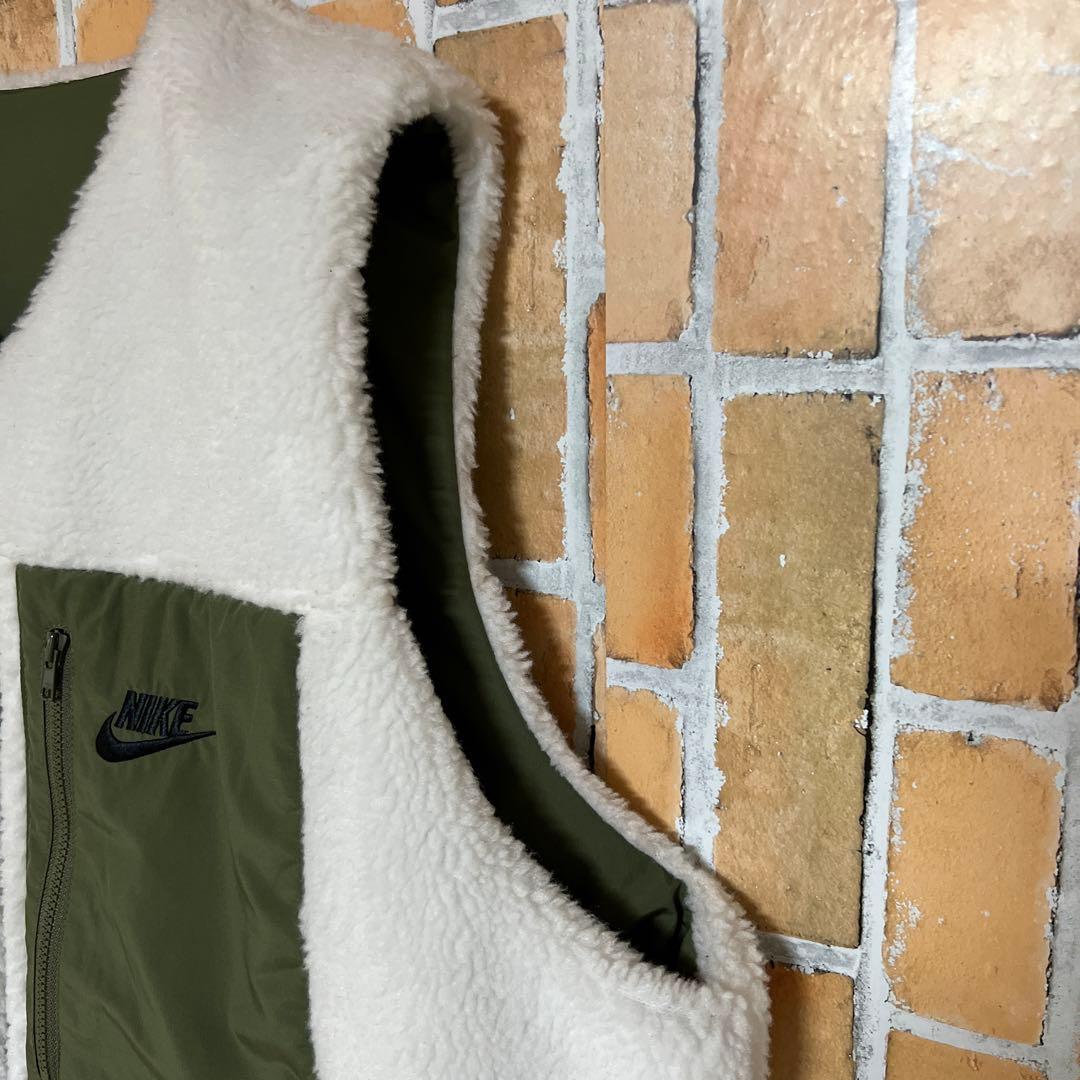201NIKEリバーシブルベスト ナイキボアモコモコウインタライズドス