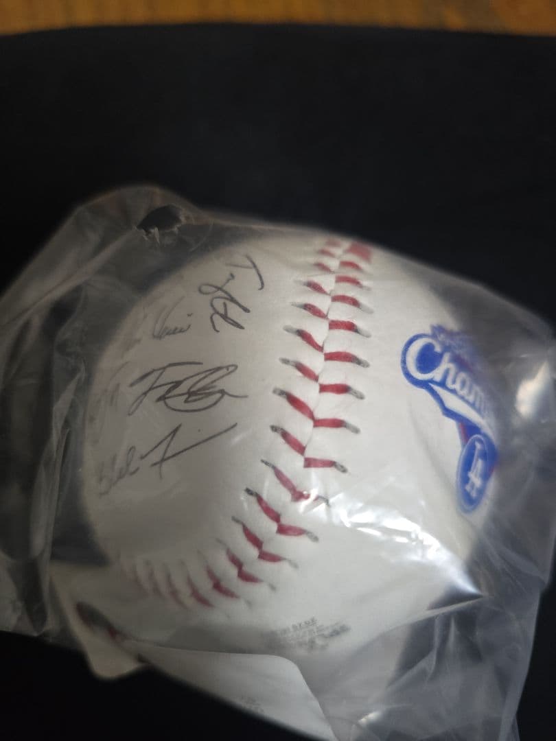 A*A様 2025MLB WS チャンピオンボール ロサンゼルスドジャース サイ