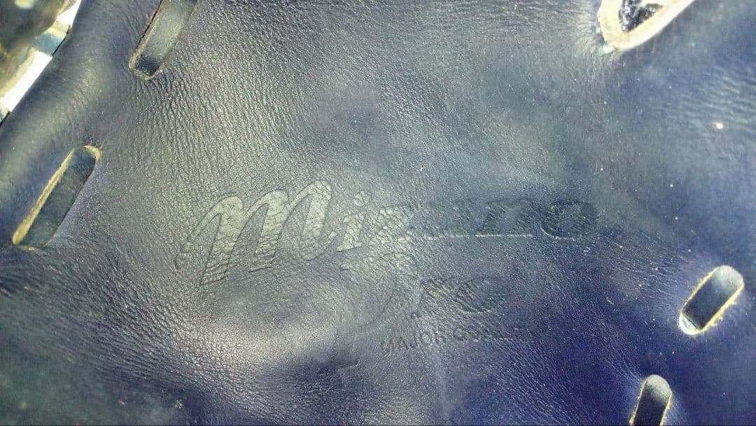 出口雄大選手使用グローブ