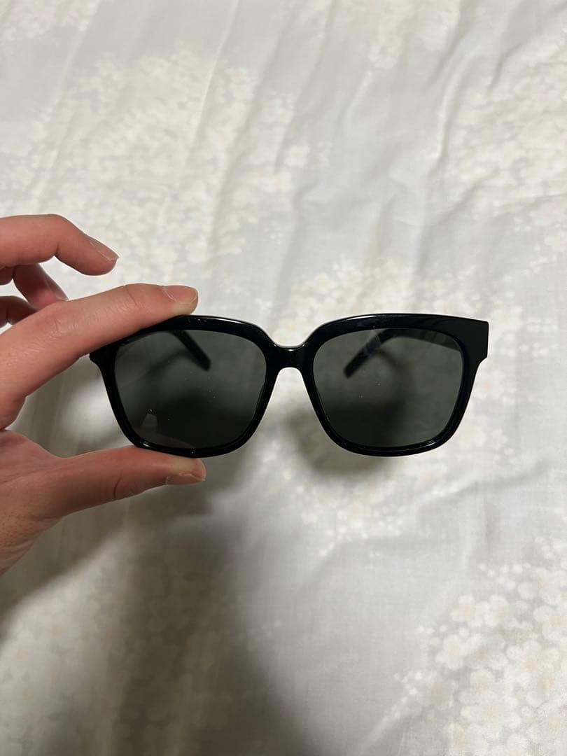 SAINT LAURENT ブラック サングラス SL 633 CALISTA in Black | Saint Laurent | YSL EN-US