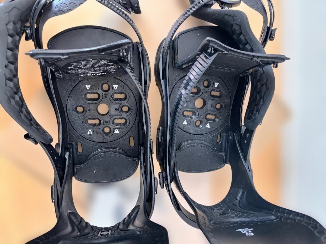 23-24 FLUX フラックス CV BLACK Mサイズ ビンディング 安く