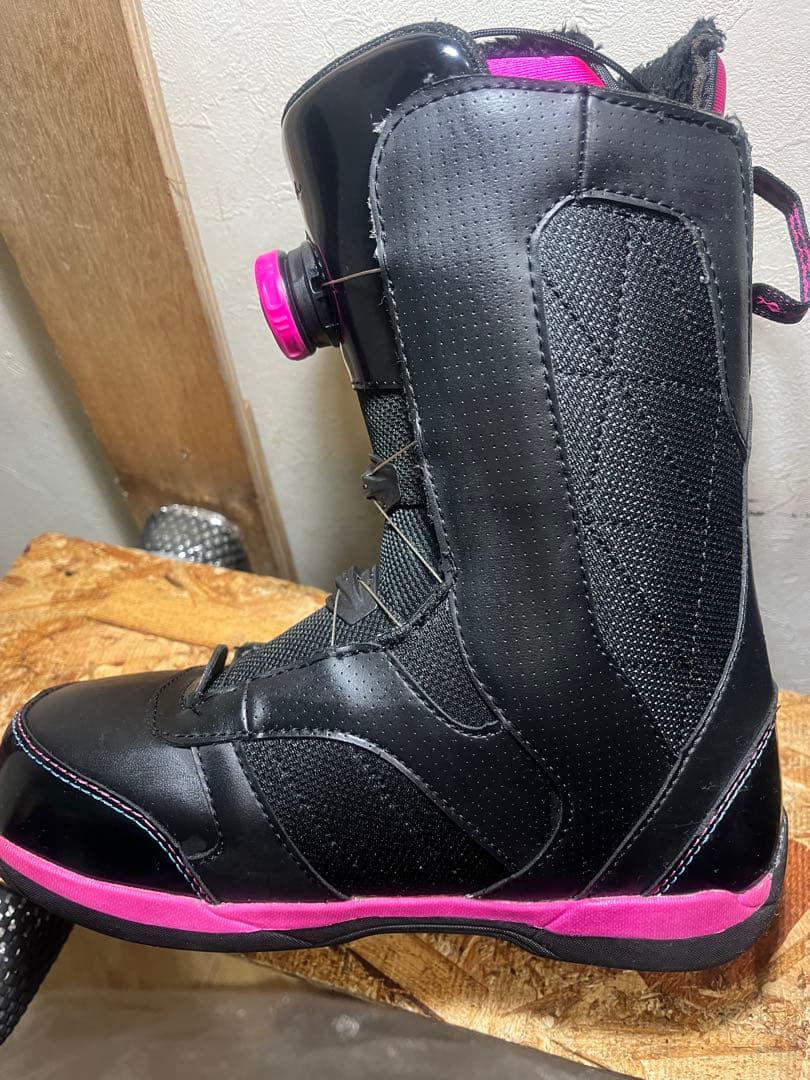 新古ブーツ！boa ダイヤル式ブーツ　RIDE DONNA 23.0cm