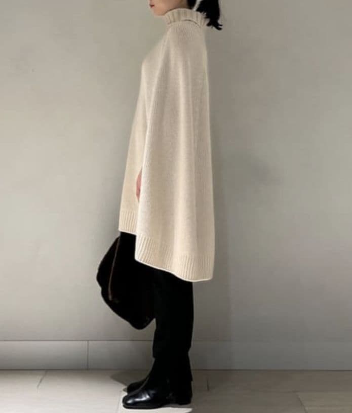 《タグ付き未使用》スローン　ポンチョ　ニット　3Gジーロンラムカシミア