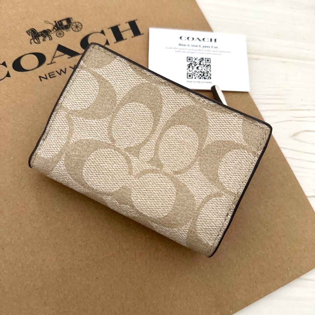 新品 COACH コーチ 財布 折り財布 3つ折り財布 ホワイト - メルカリ