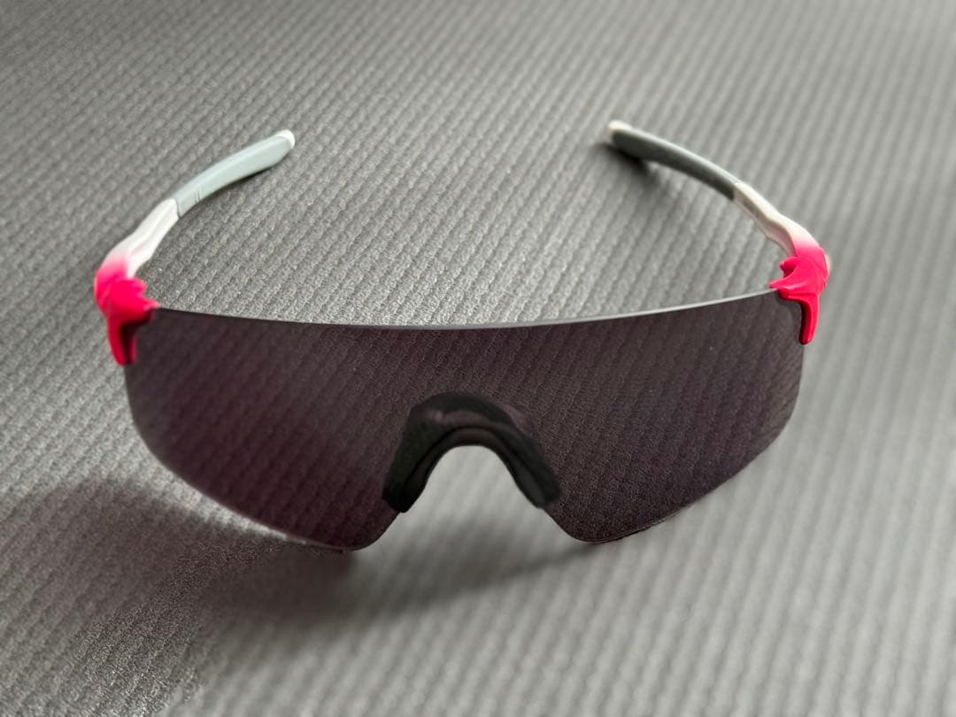 【週末お値下げ中】オークリー EVZero™ Blades 2025 Oakley EVZero Blades (Low Bridge Fit)| Revolutionbikeshop.com