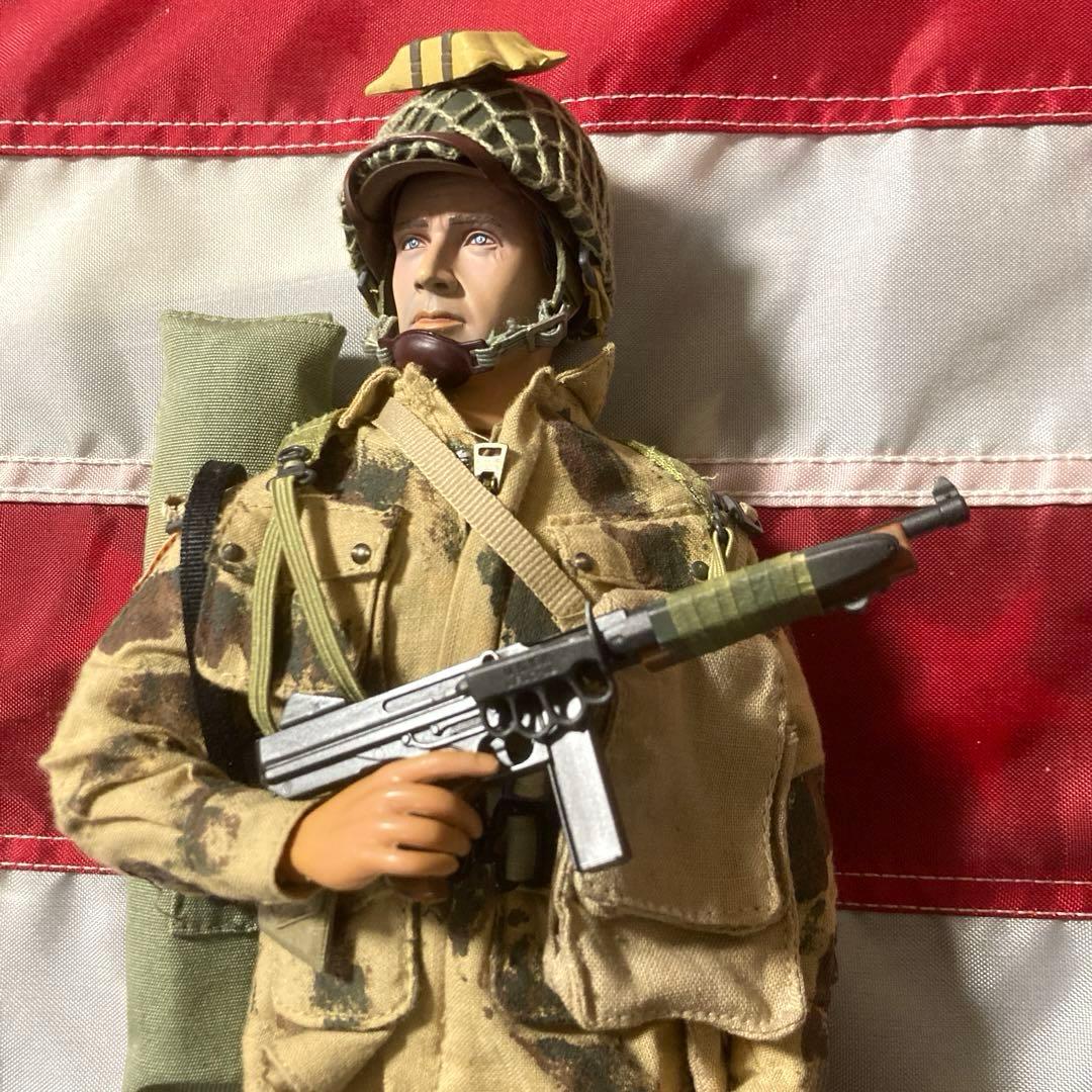 ドラゴンモデルズ1/6米陸軍第82空挺師団トム先遣部隊員&デァニー軍曹2