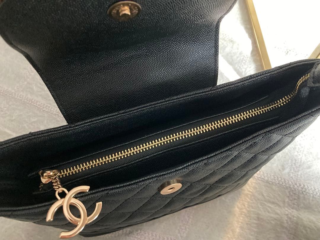 CHANEL ノベルティ チェーン キルティング ショルダーバッグ - メルカリ