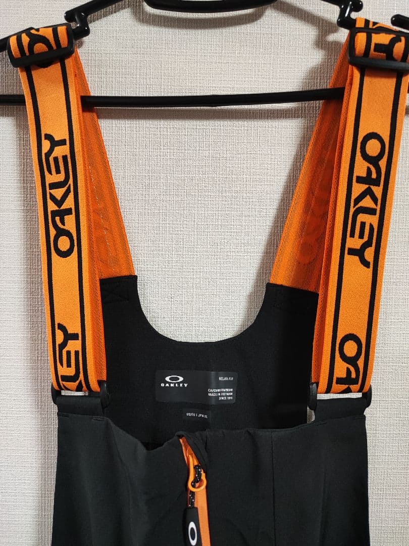 新品未使用 半額以下！オークリー スキーパンツ TC GUNN RC BIB - メルカリ