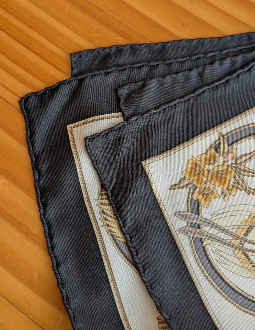 HERMES CARRE 40cm タグなし エルメス プチカレ シルクスカーフ