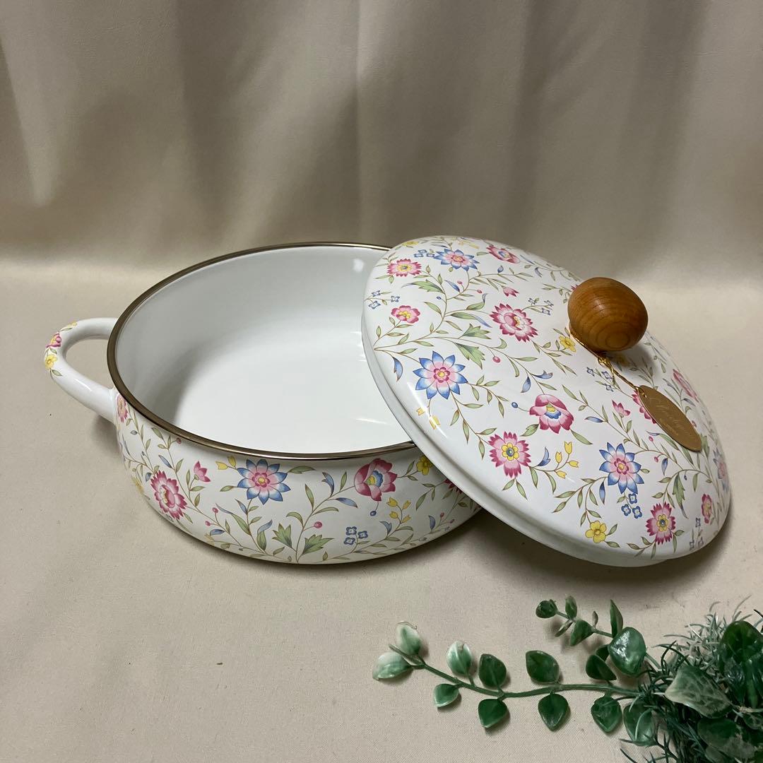 ゆかぴ様専用 新品 エジリー ホーロー鍋 ルピナス 両手鍋 EIJRY 花柄