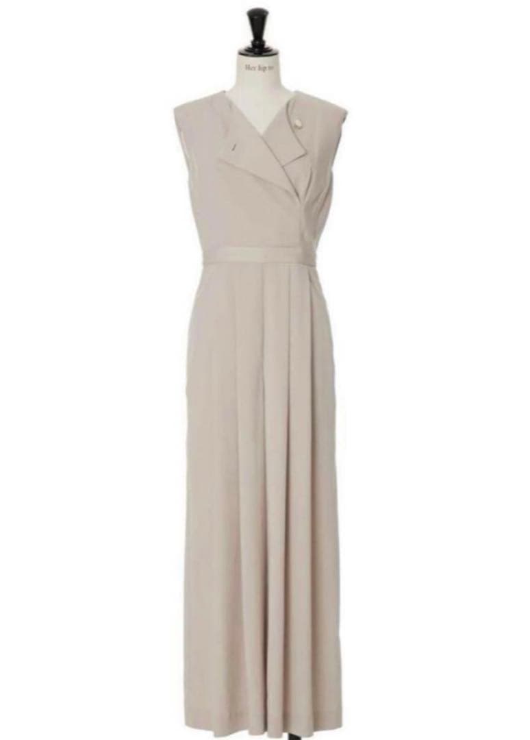 her lip to Two-Way Collar Jumpsuit
