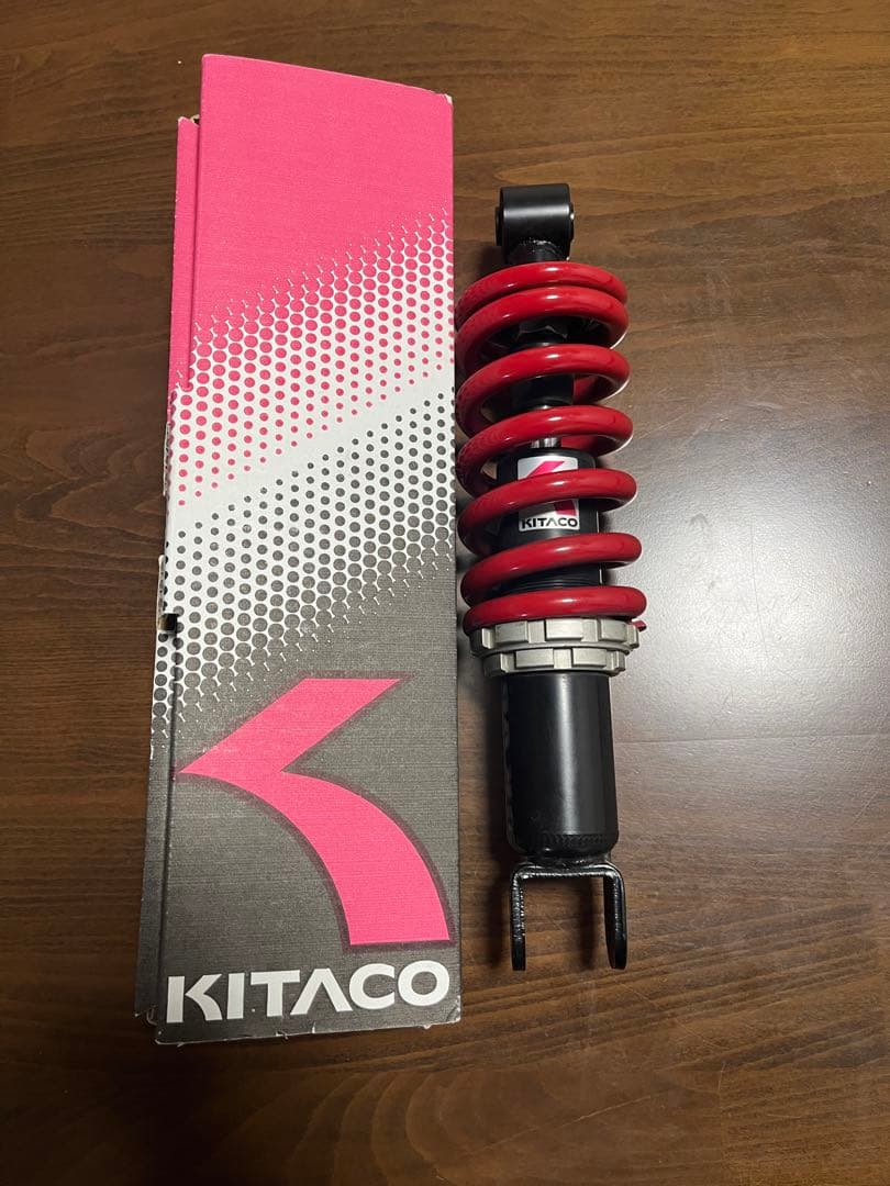 【値下げ】エイプ用　キタコリヤショック Amazon | キタコ(KITACO) リヤショック 黒/赤 APE (エイプ) 520
