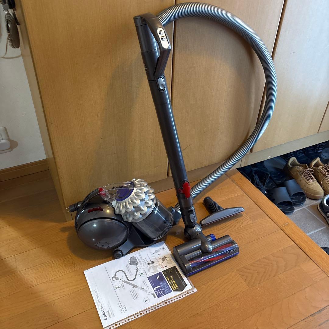 Dyson DC63 キャニスター掃除機　 分解清掃済み dyson キャニスター DC63 分解 メンテナンス 2回目 もうすぐ1年なので